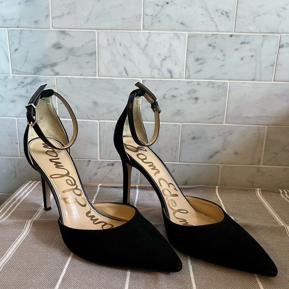 Sam Edelman Black Suede Pointed Toe Harlow Pump